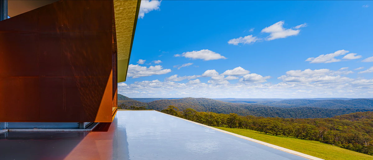 Mirrored pool